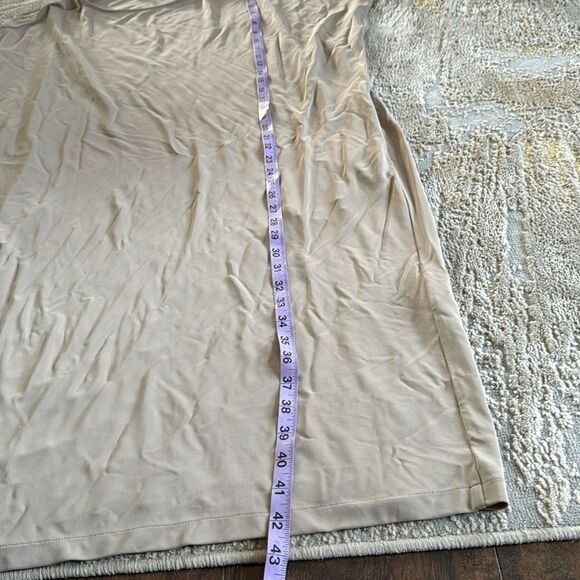 Lafayette 148 New York
Avery Jersey dress size L in Tan color - Picture 5 of 9